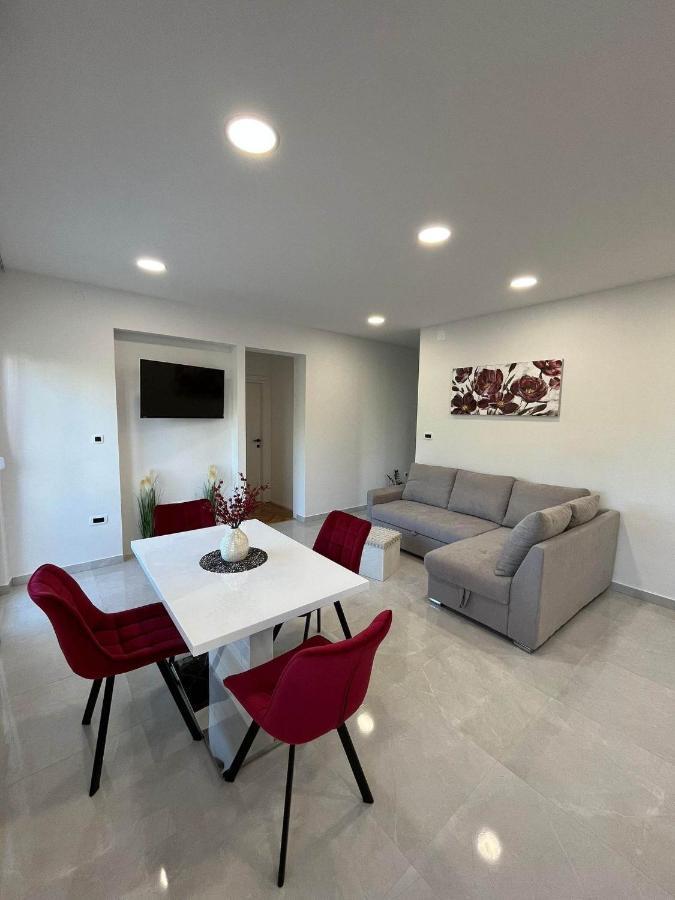 Apartments Luce - Dome Σπλιτ Εξωτερικό φωτογραφία